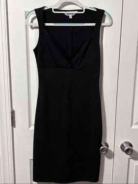 Ann Taylor Black Sleeveless V-Neck Midi Dress